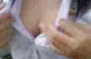 XXX ebony babe muestra sus orgías gratis pechos
