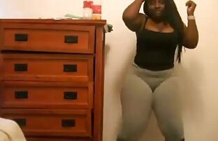 XXX Joven videos orgias gratis colegiala disfruta jugando con la polla dura de su profesor